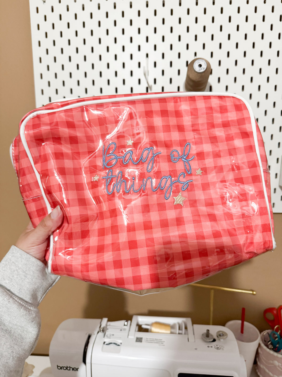 "bag of things" Embroidered Toiletry Bag