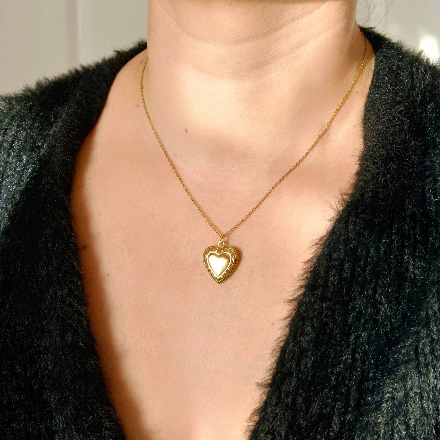 Heart Locket Necklace - Vintage Style Locket Heart Pendant